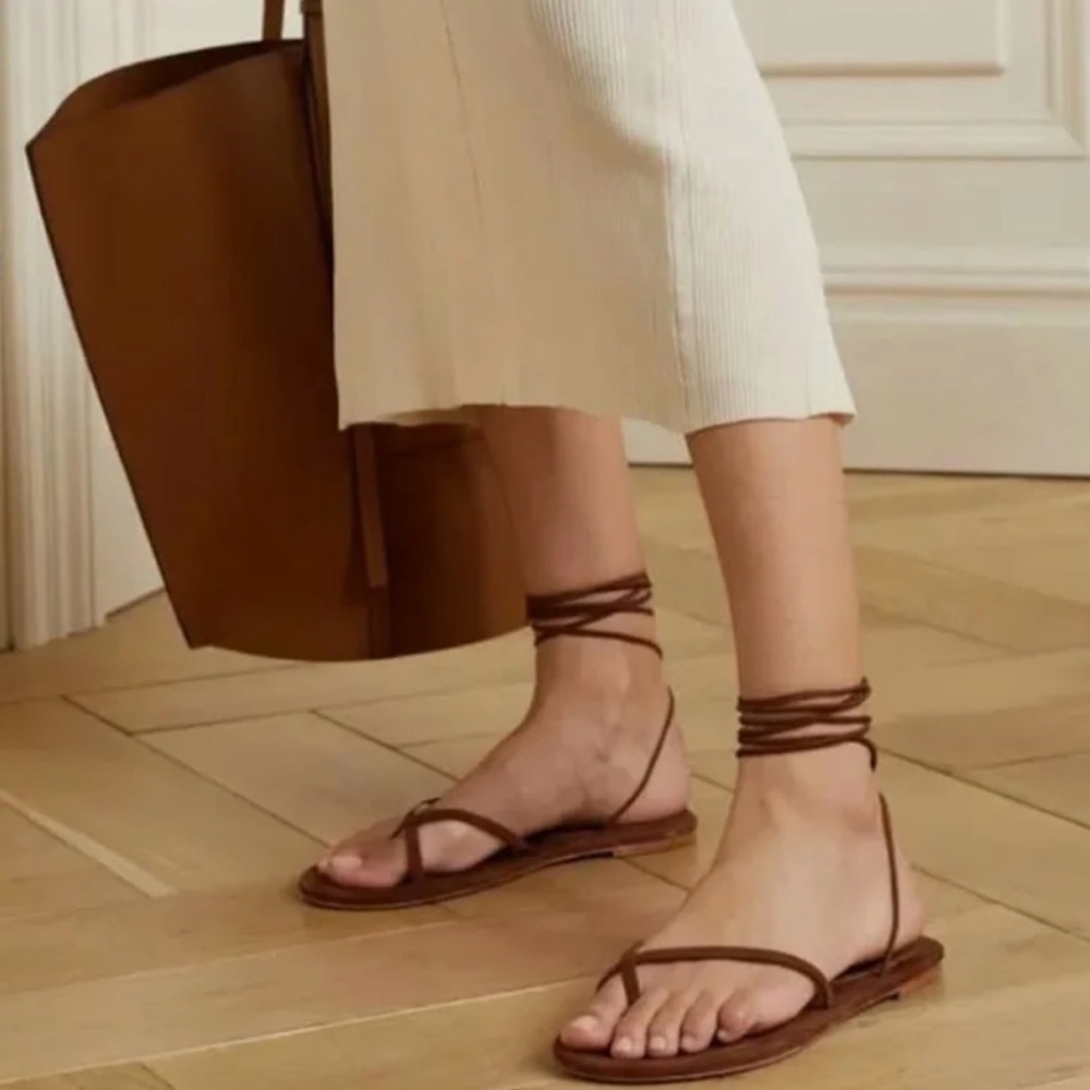 ❤️SOLD❤️New NET-A-PORTER Porte & Paire Brown Suede Tie Up Women's Sandals